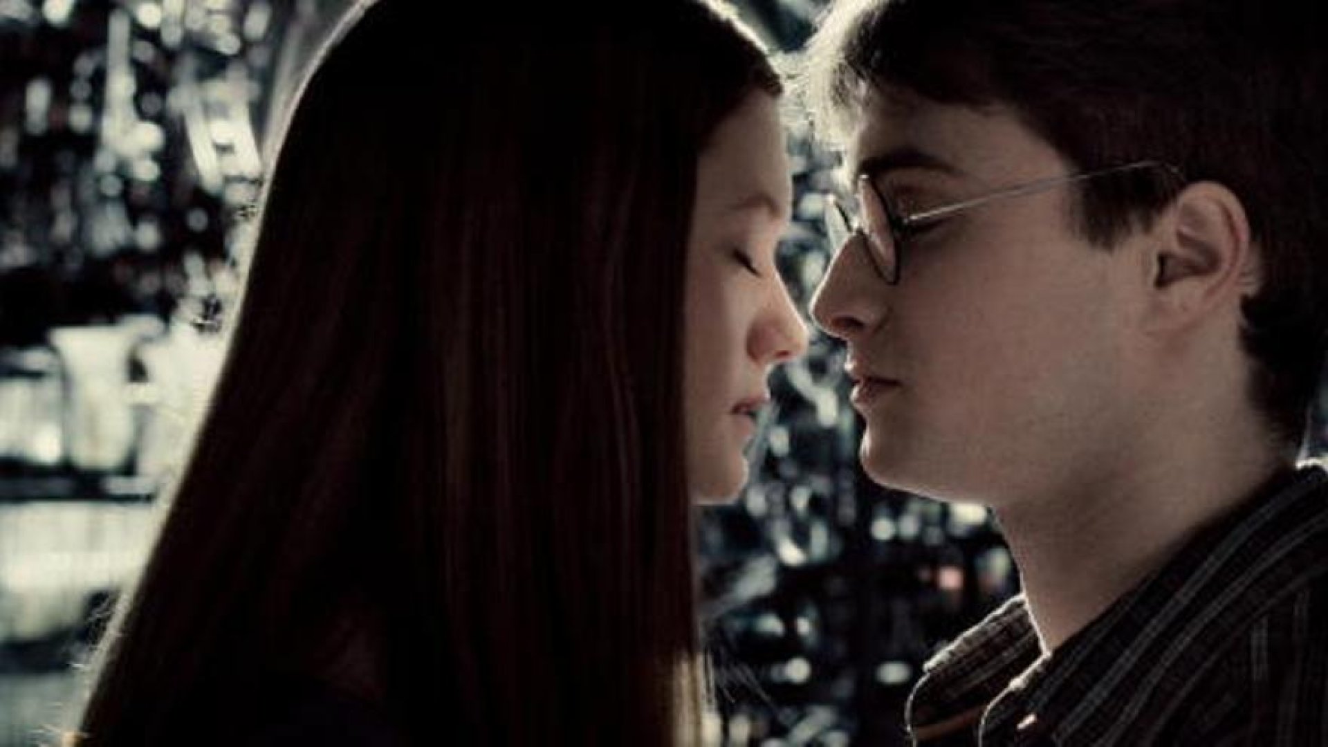 Daniel Radcliffe y Bonnie Wright (Harry Potter y el príncipe mestizo)