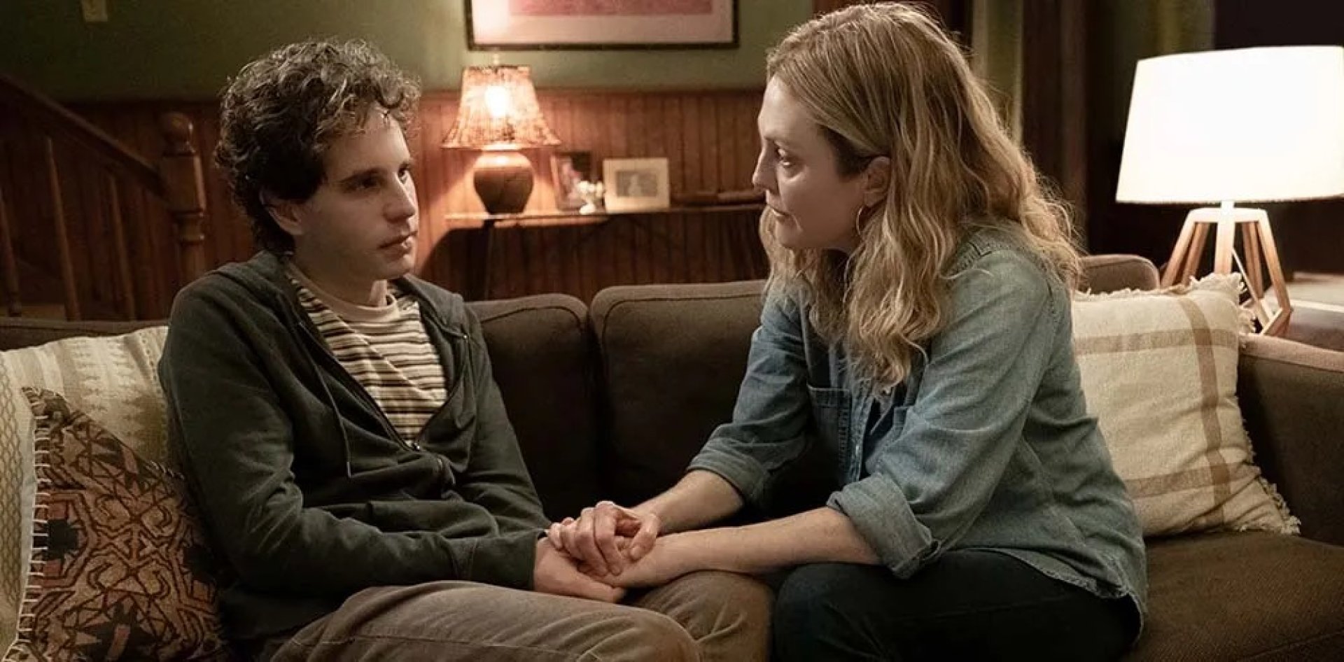 Kaitlyn Dever y Ben Platt (Querido Evan Hansen)